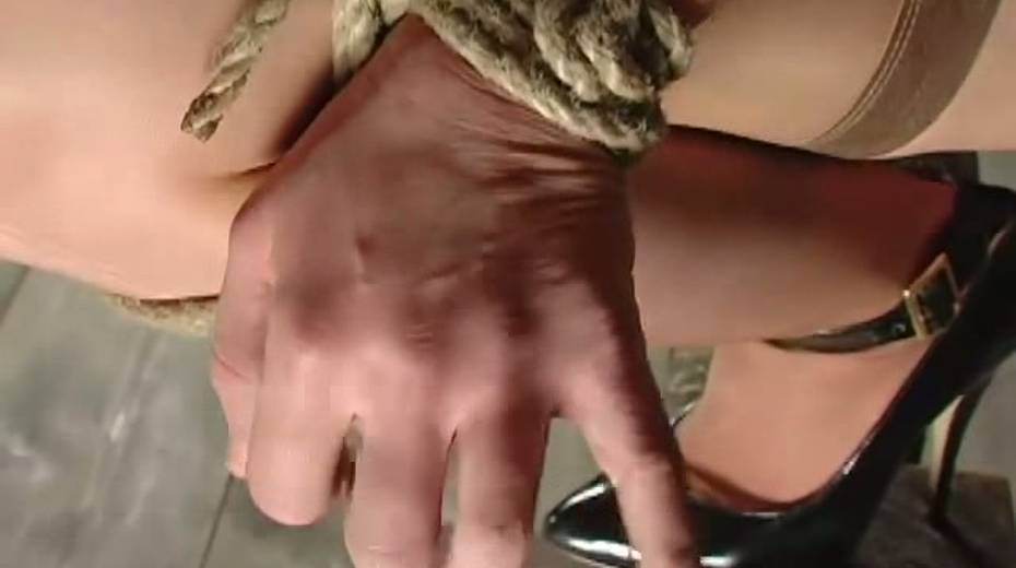 Perverted porn model Laura loves when master punishes her twat - 11. pic