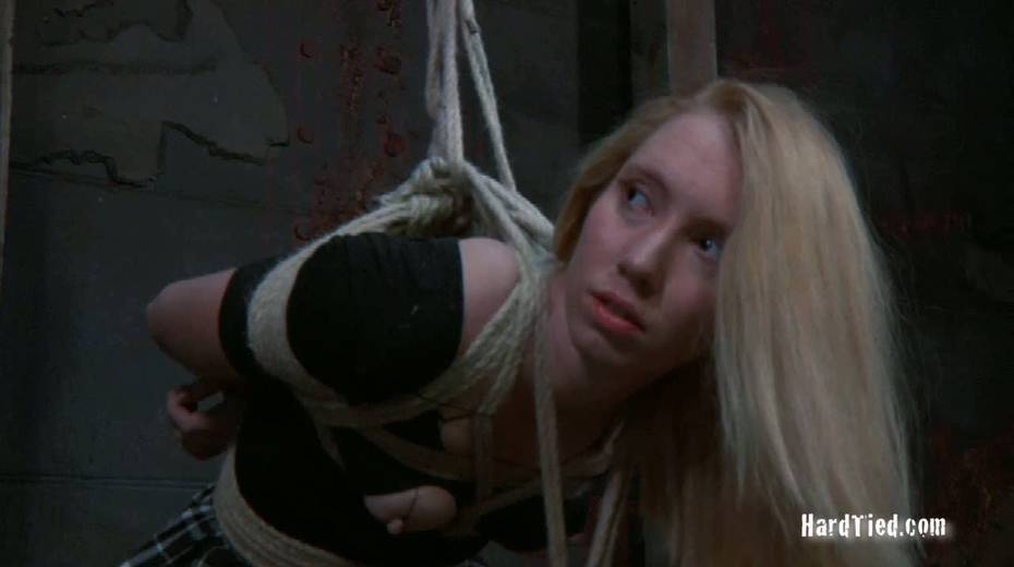 Suspended blonde is everything you need right now - 4. pic