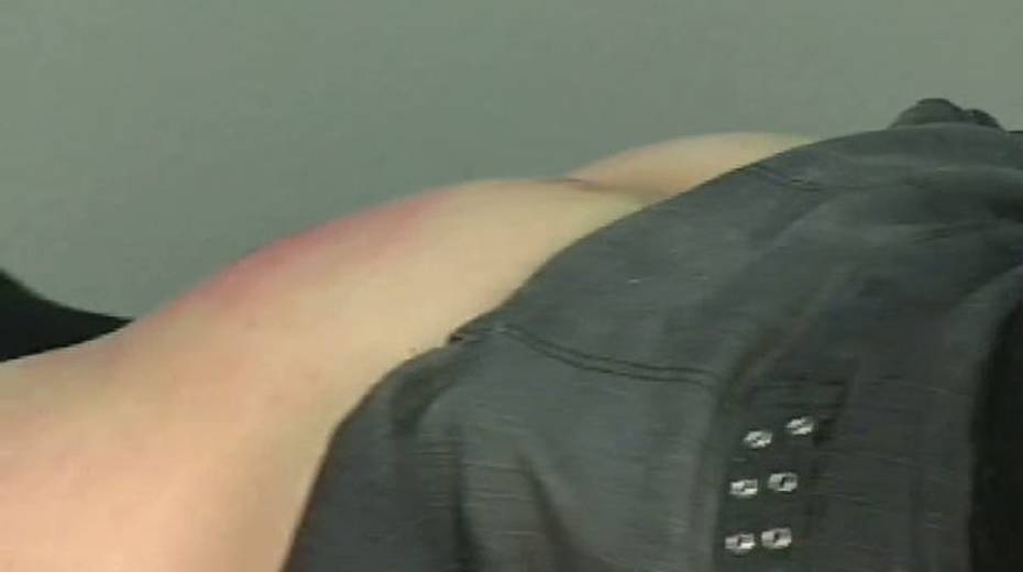 Horny old fart is showing some slave training techniques - 12. pic