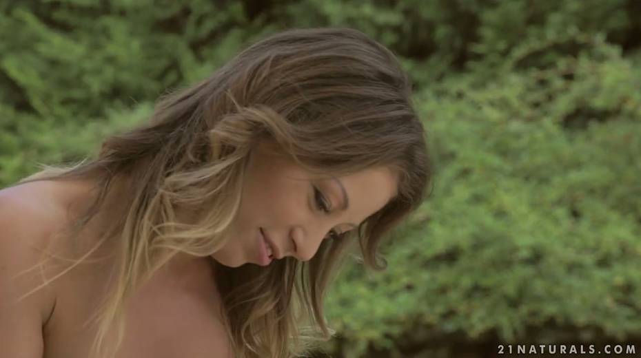 Graceful seductress Vera Wonder is making love outdoor - 2. pic