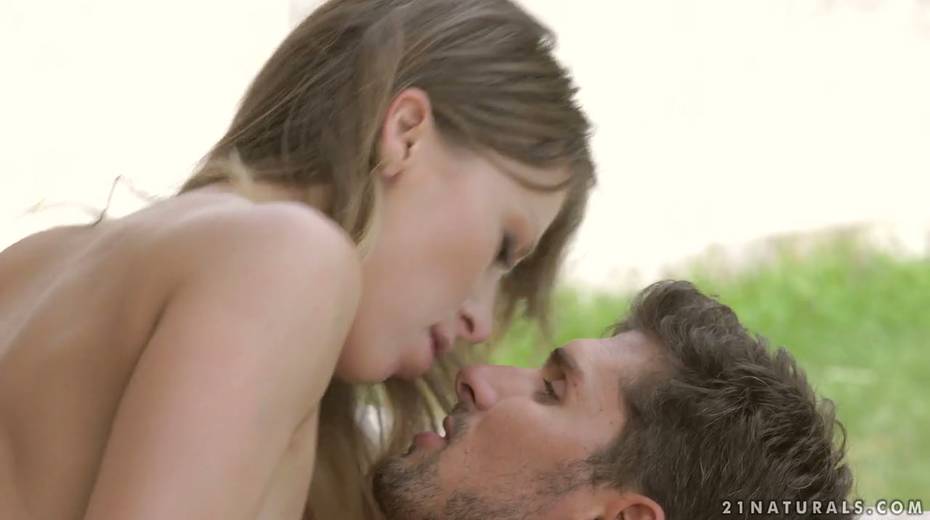 Graceful seductress Vera Wonder is making love outdoor - 12. pic