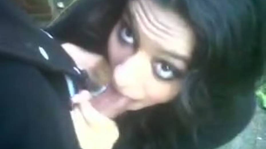 Sexy brunette agrees to suck huge toolbox outdoors - 6. pic