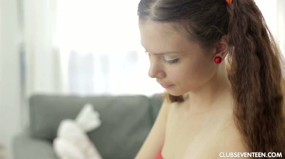 Captivating teen Peachy gets horny and enjoys riding boyfriend's dick - 2. pic