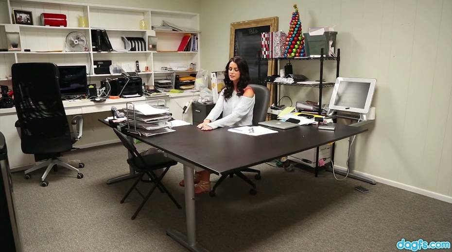 Stunning hottie Whitney Westgate shows striptease in the office - 2. pic