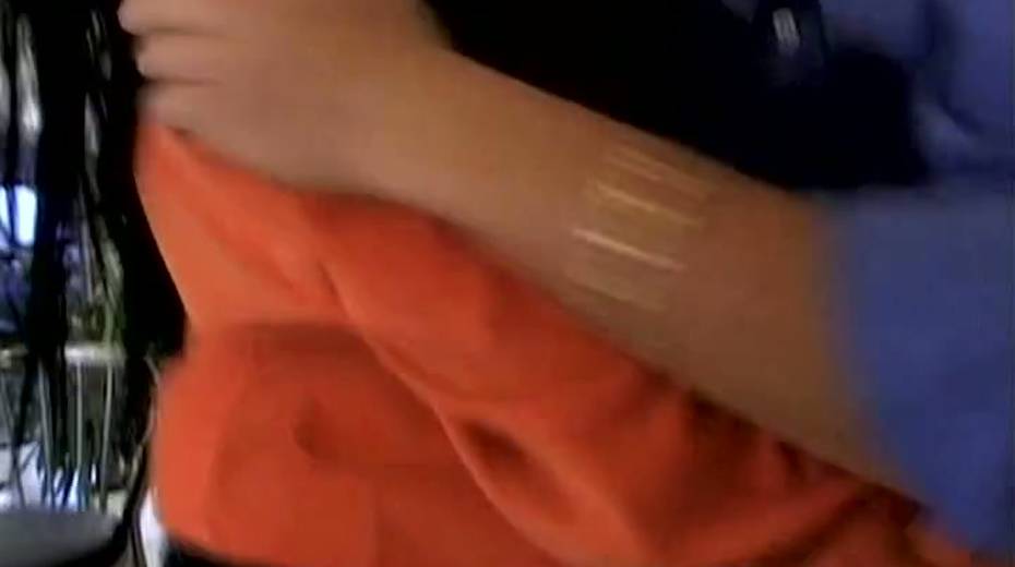 Raunchy sluts enjoy the caressing touch of multiple partners - 2. pic