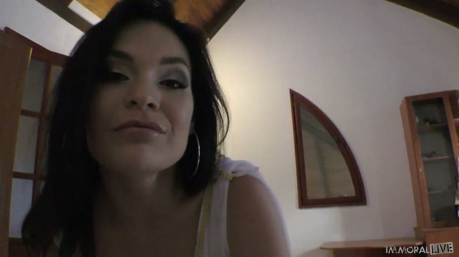 Belorussian brunet chick Hannah Vivienne gets fucked in hot POV video - 2. pic