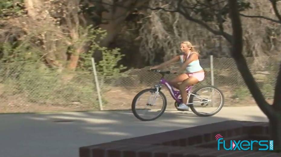 Two horny lesbian are eating each others twats after riding bicycles - 3. pic