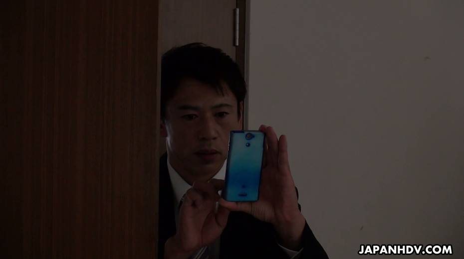 Slutty Japanese secretary Aihara Miho is masturbating in the office - 14. pic