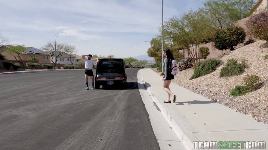 Dude picks up and fucks one pretty hot teen Marley Brinx and fucks her slit - 2. pic