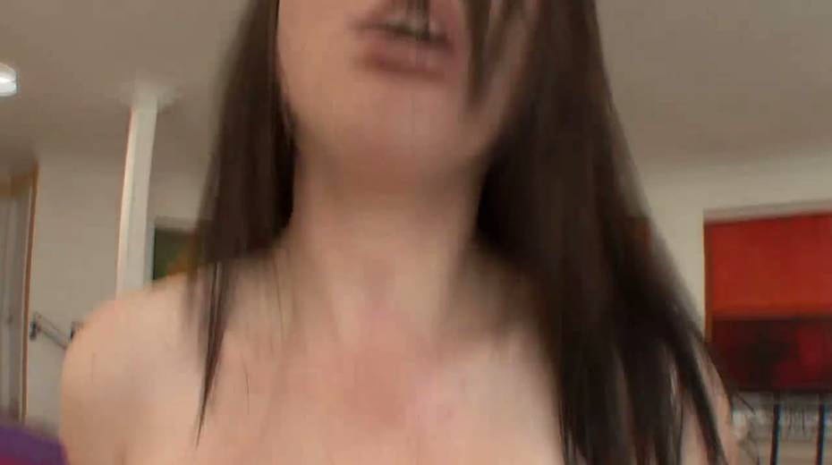 Juggy babe Ayden Blue gives a titjob and blowjob to her new boyfriend - 15. pic
