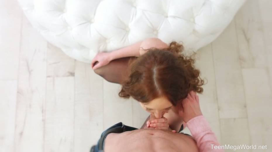 Tempting red haired babe Molly Quinn gives a sensual blowjob and gets anus banged - 6. pic