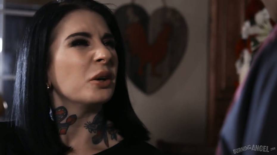 Tattooed hooker Ivy Lebelle gets her twat rammed by one kinky dude - 2. pic