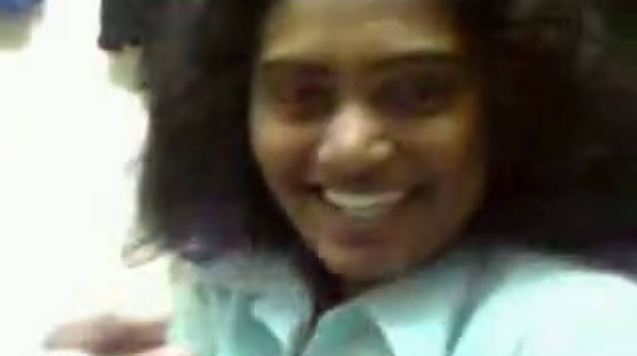 Sluty Indian bitch is very hungry for cock and wants to fuck - 14. pic