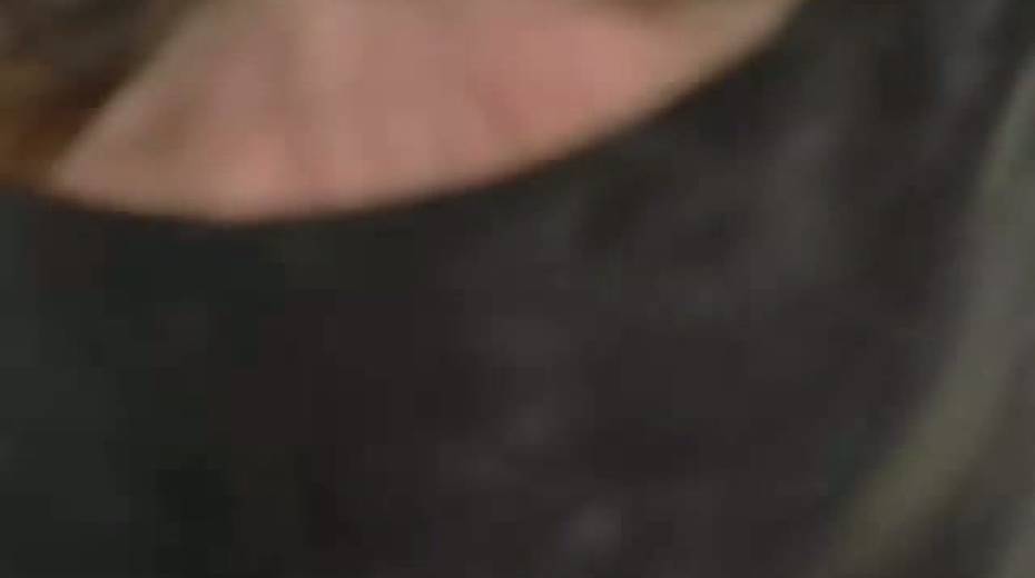 Dude puts the mask on sex-slave before punishing her throat - 15. pic