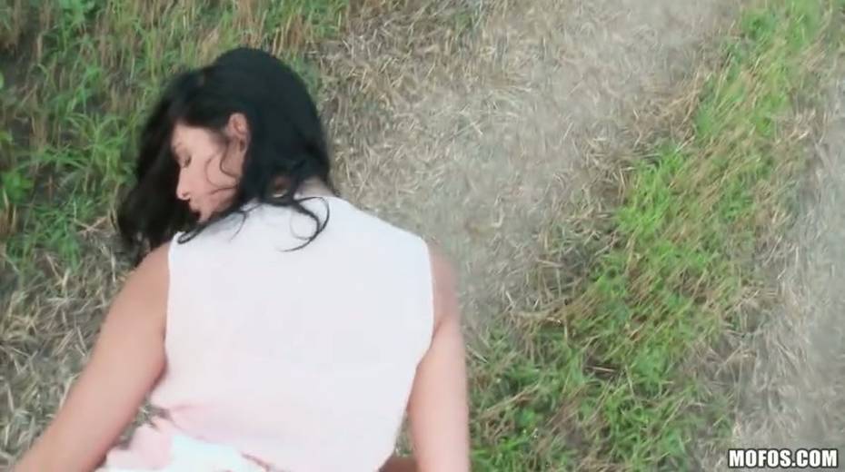 Desirable girl Kira Queen boned intensively in a missionary position - 7. pic