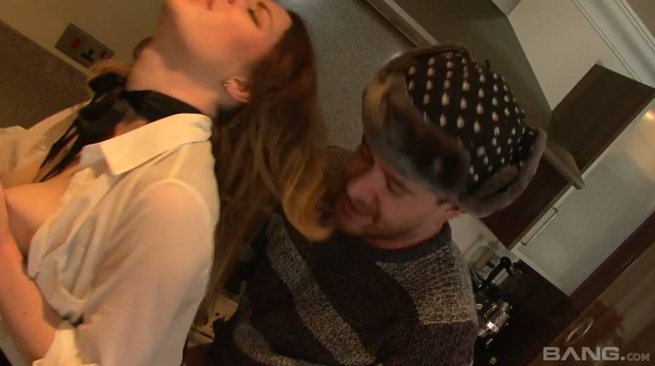 Fucking hot bitch Samantha Bentley is fucked in the kitchen - 14. pic