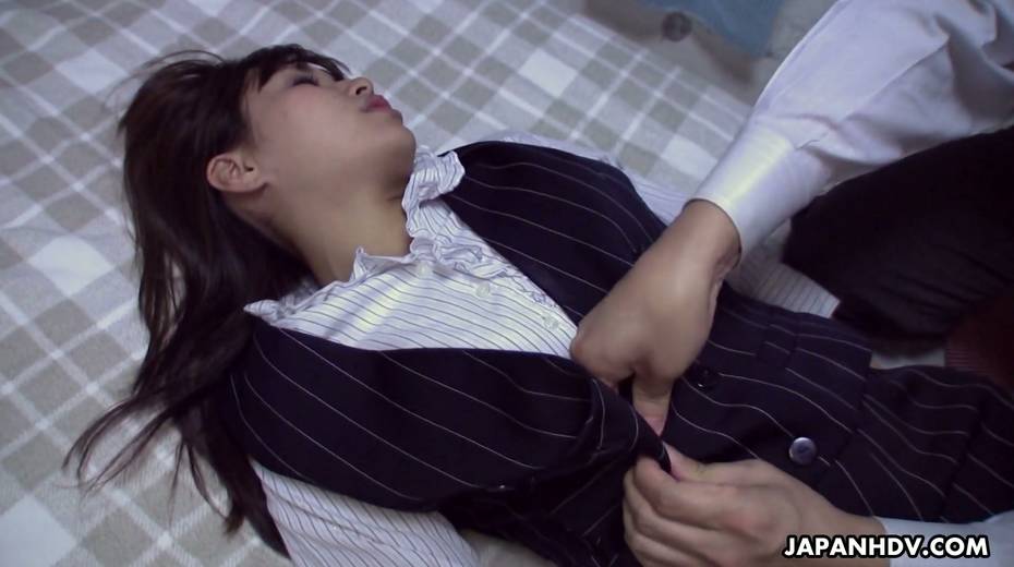 Co-worker fucks pretty hot Asian babe Rika Namikawa after a corporate party - 6. pic