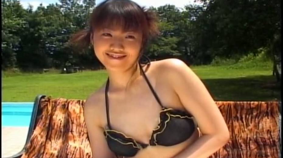 Japanese doll bathing in the outdoor pool wearing sexy tiny bikini - 7. pic
