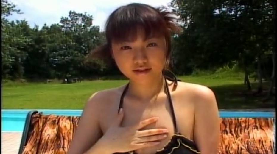 Japanese doll bathing in the outdoor pool wearing sexy tiny bikini - 15. pic