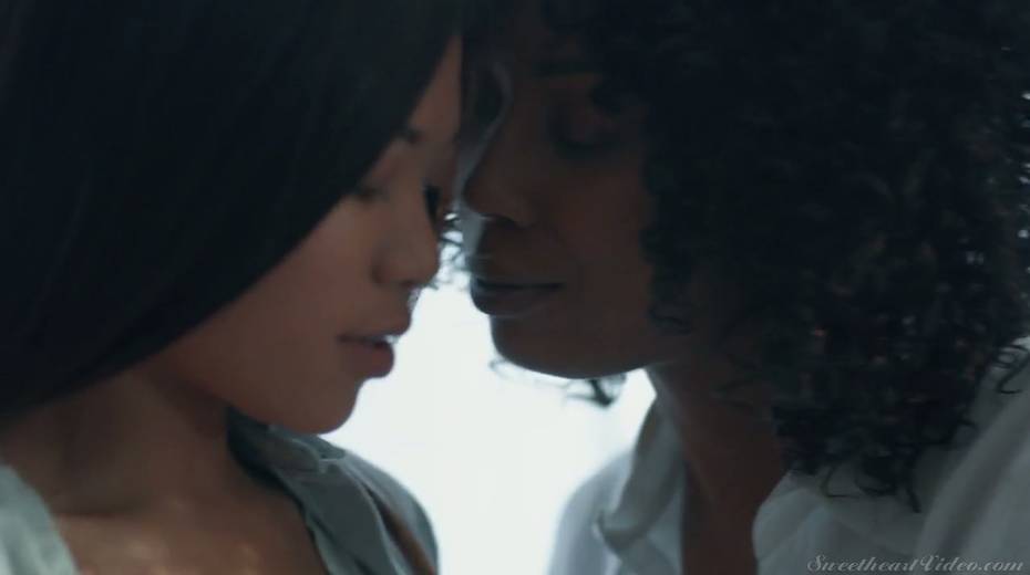 Skinny Asian babe Vina Sky gets intimate with ebony nextdoor milf - 5. pic