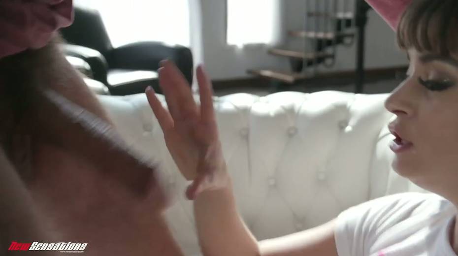 Cute teen Pamela Morrison is eager for hard and big dong of her step daddy - 7. pic