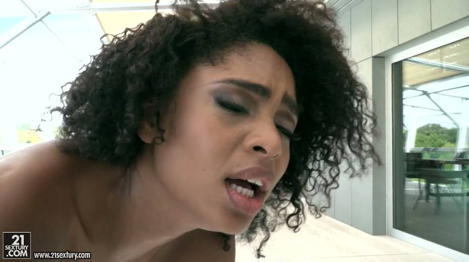 Black babe Luna Corazon shows off her stretched holes and takes cumshots in opened mouth - 17. pic