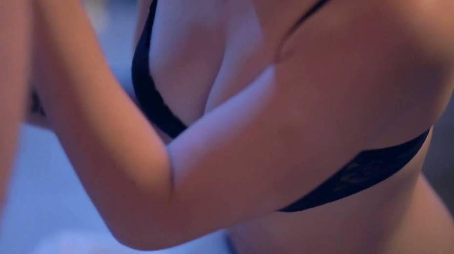 Seductress with bright red lips sucks dick skilfully - 5. pic