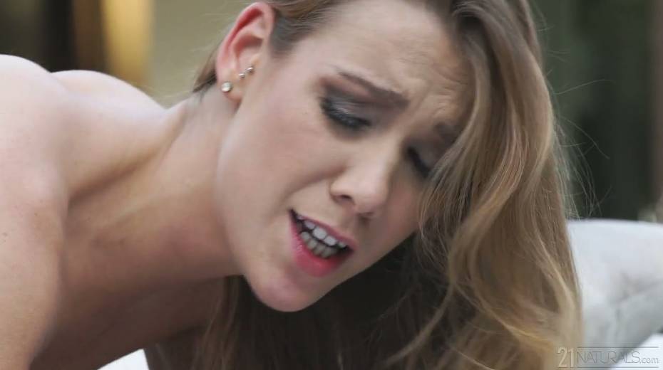 Passionate and beautiful sex with stunning babe Alexis Crystal - 25. pic