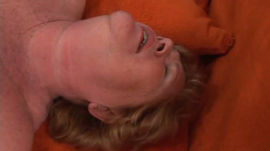 Nasty porn vid with kinky BBW granny and horny stud - 9. pic