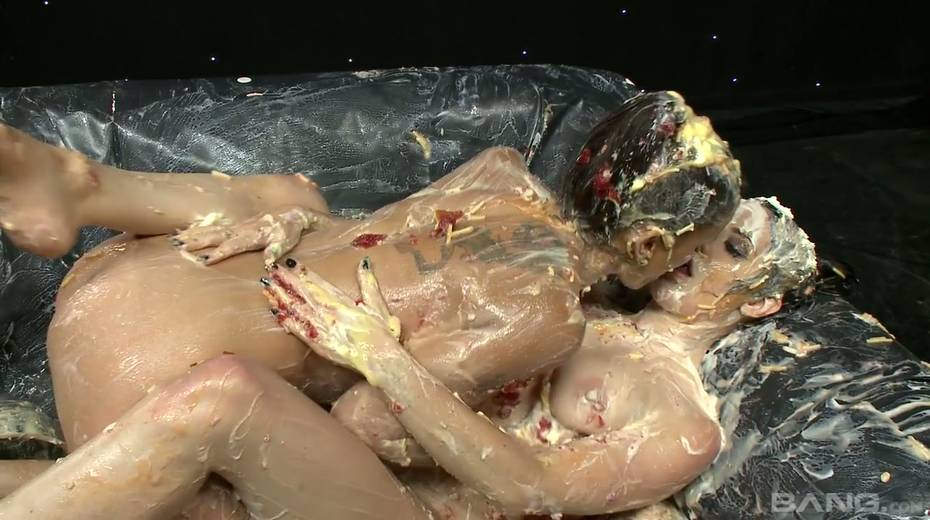 Two sex-crazy lesbians smear the cake all over each others bodies and licks pussies - 26. pic
