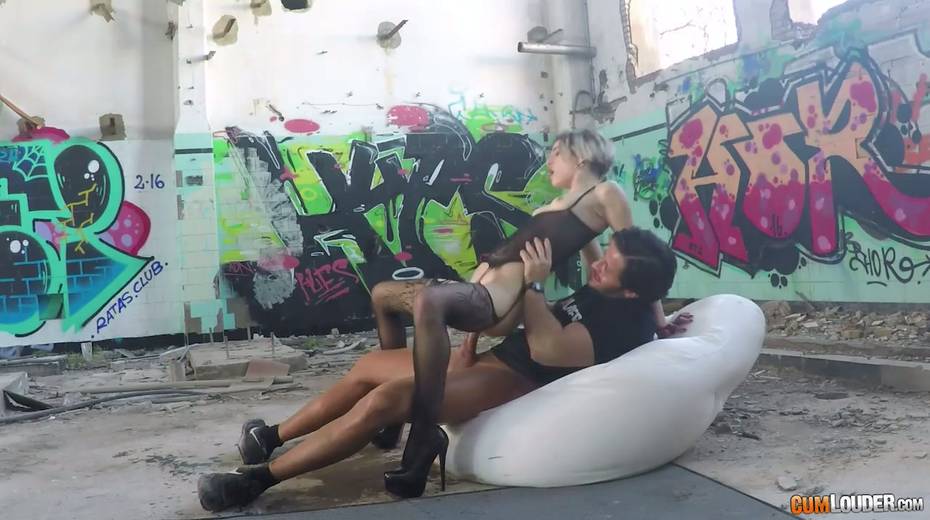 Fucking hot bitch in stockings Mey Madness is impaled on heavy dong - 19. pic