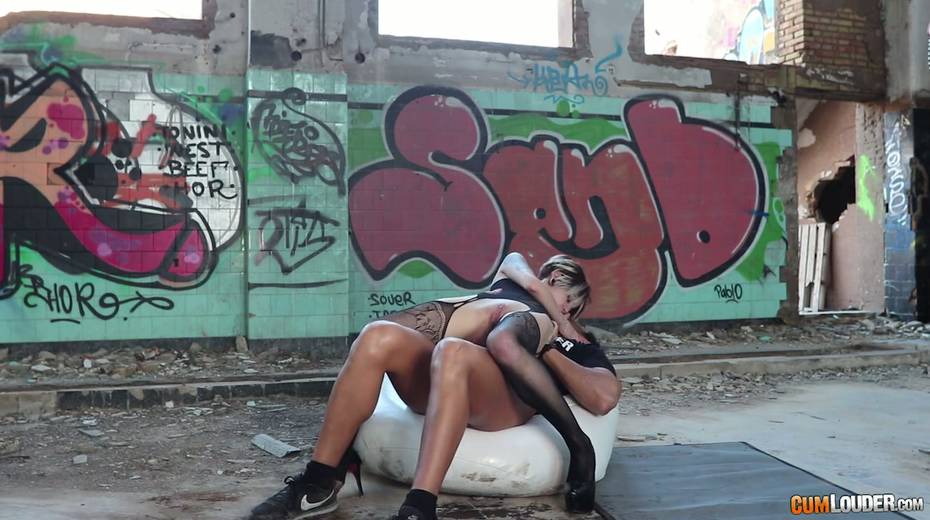 Fucking hot bitch in stockings Mey Madness is impaled on heavy dong - 24. pic