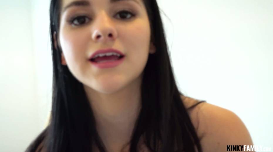 Dude caught stepsister Violet Rain masturbating her pussy on the bed - 10. pic