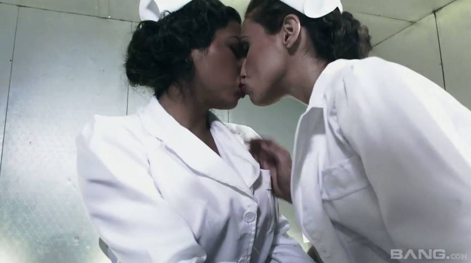 Filthy nurses is pleasing pussy of one sex appeal patient - 8. pic