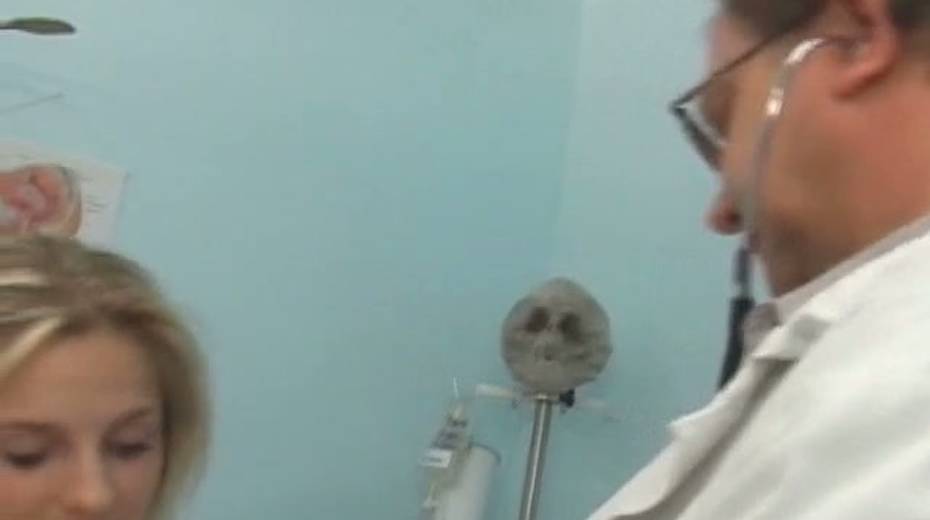 No idea what medical condition is but she wants her doctor to eat her pussy - 3. pic