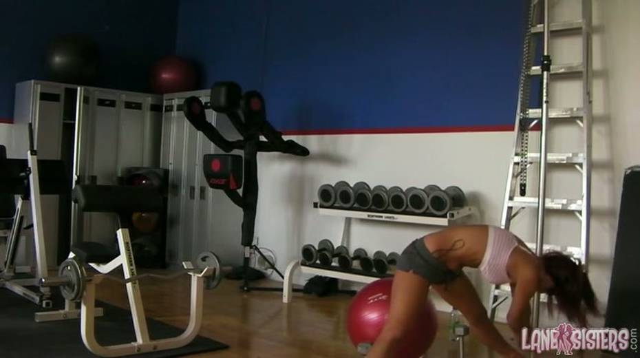 Nasty gym workout with super sporty horny and sexy brunette girlie - 13. pic