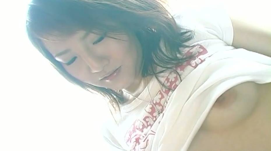 Dissolute Asian chick lets her man stimulate her fanny with her sex toys - 3. pic