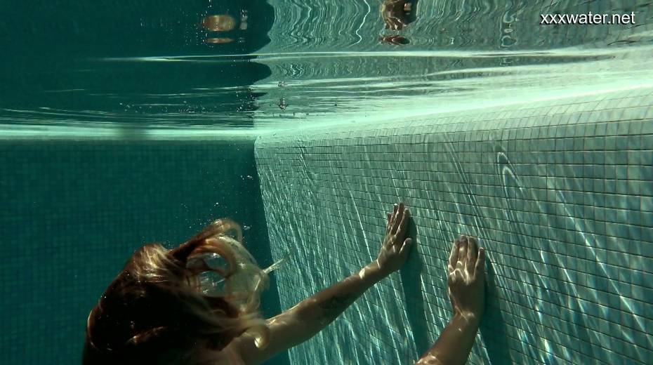 Legendary underwater strip show by sexy swimmer Olla Oglaebina - 12. pic
