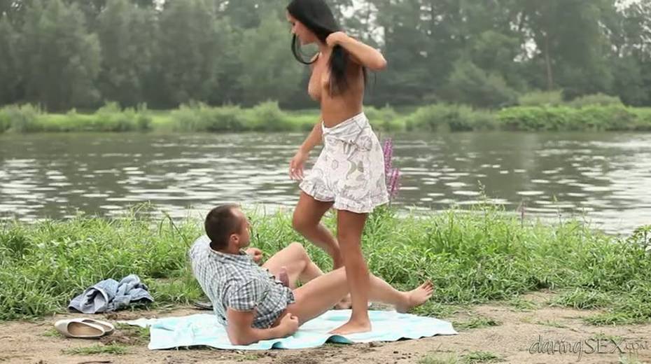 Stunning brunette babe makes love with her buddy near the lake - 11. pic