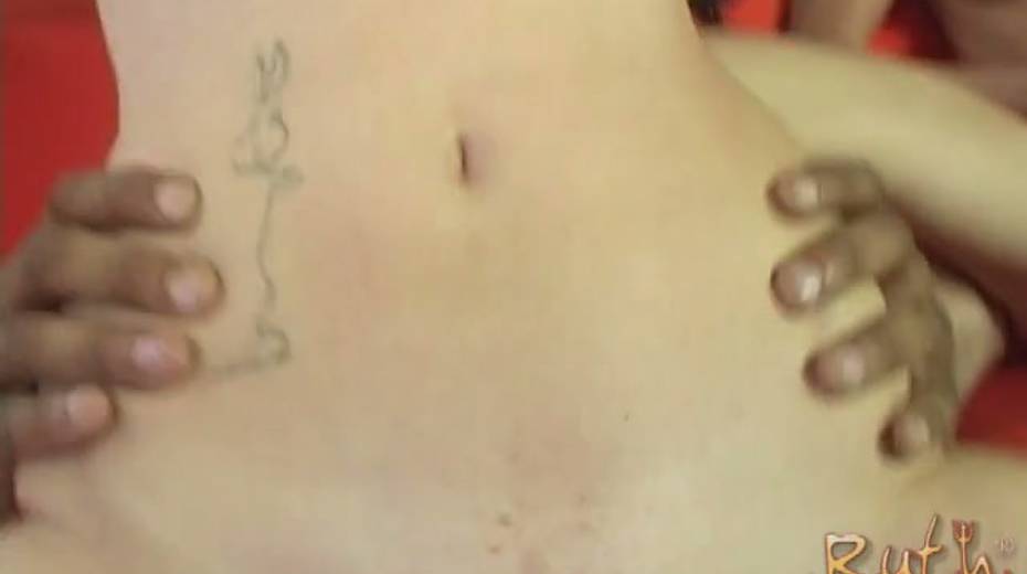 Red haired slender whorable cowgirl Frankie Vargas jumps on stiff BBC - 4. pic