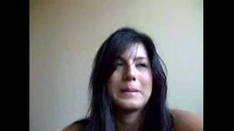 Dark haired webcam slut performs steamy solo on camera - 6. pic