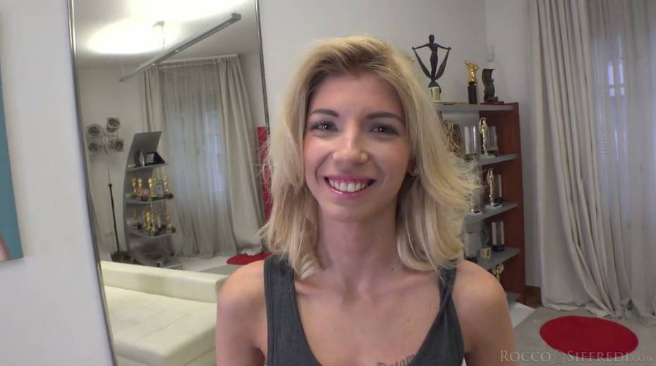 Kinky titless Hungarian blond head Missy Luv provides Rocco with a good blowjob - 3. pic