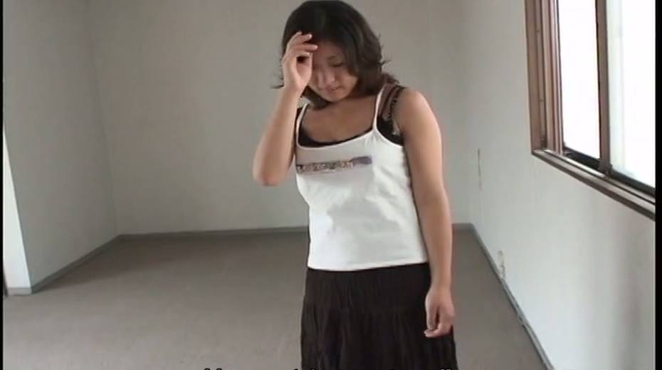 This Asian chick with perky breasts loves exposing her private parts - 8. pic