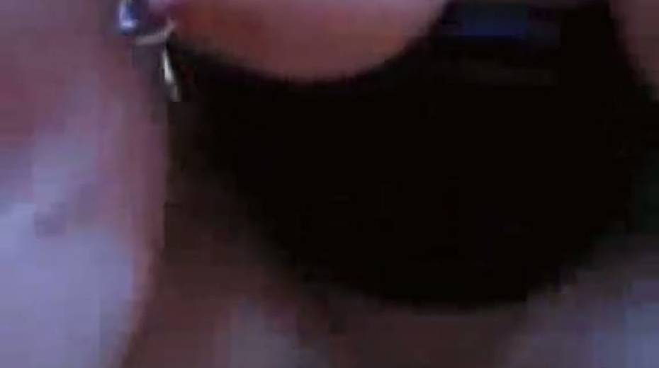 She seems like a good girlfriend and she looks hot in cowgirl position - 14. pic