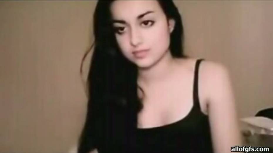 Slutty and filthy indian whore talks shows herself on cam - 5. pic