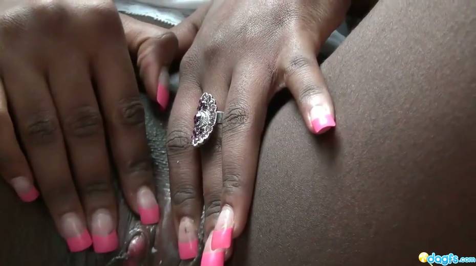 Kinky driver finger fucks pinkish slit of black harlot Tatiana Fox - 26. pic