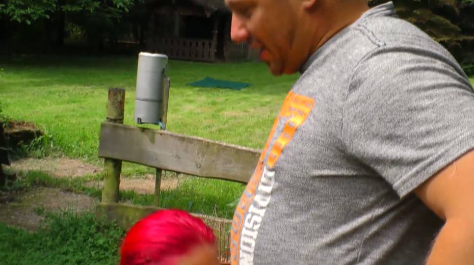 Chubby emo chick gets her muff fucked right on the lawn - 2. pic