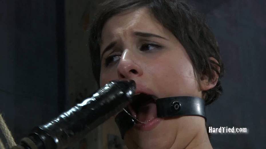 Dude makes use of different bdsm devices to punish Marina's pussy - 8. pic