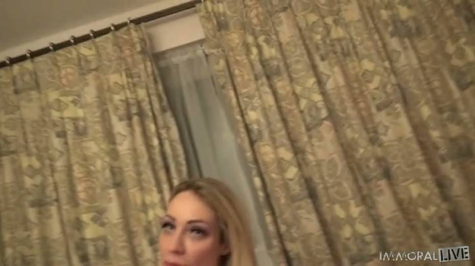 Sultry blonde babe facesitting thirsty dude with dyed hair - 3. pic