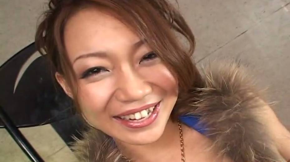Playful Asian chick with nice tits gets her pussy toyed - 2. pic